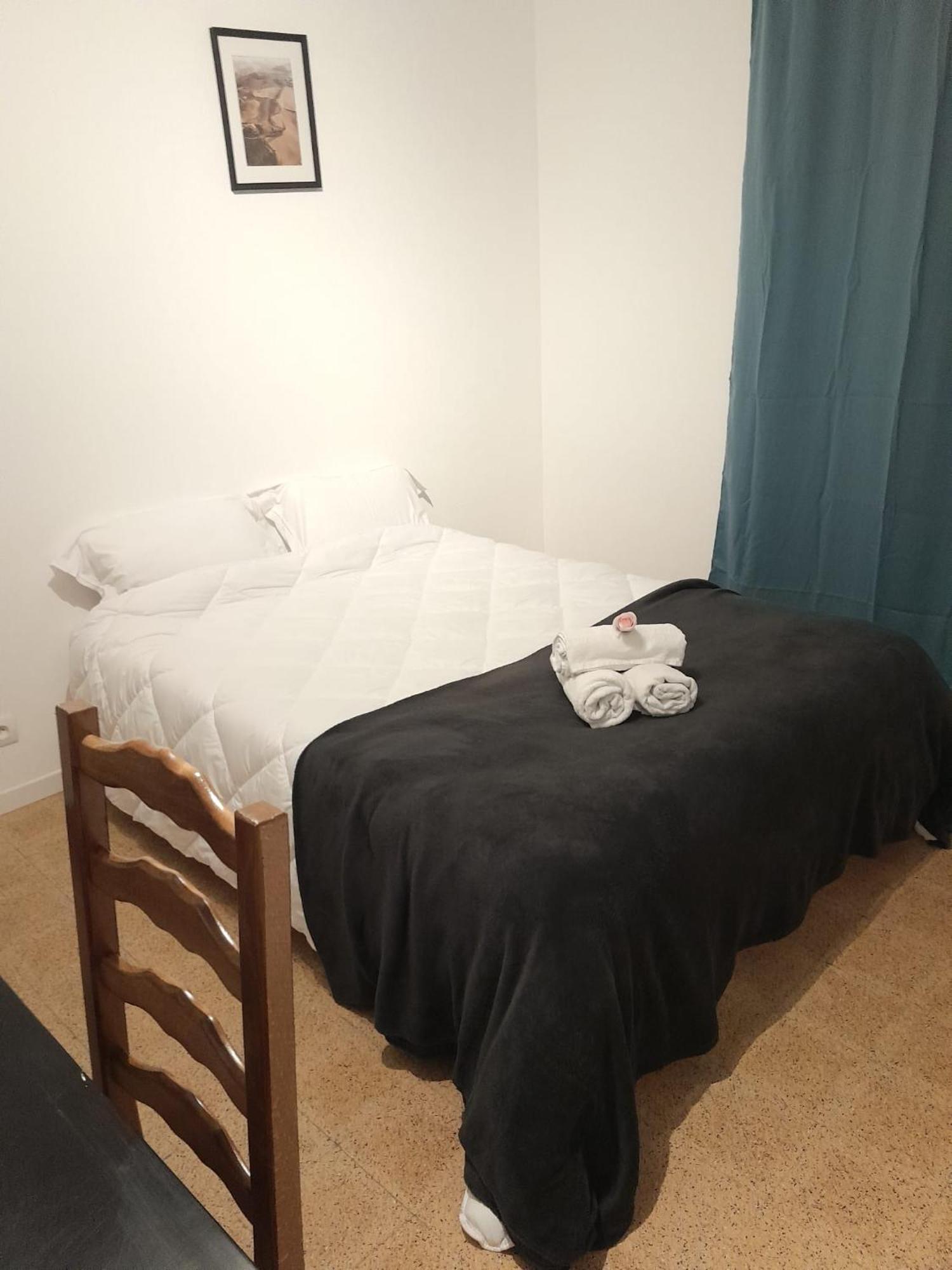 Charmant Studio Avec Balcon 2 Perpignan Kültér fotó
